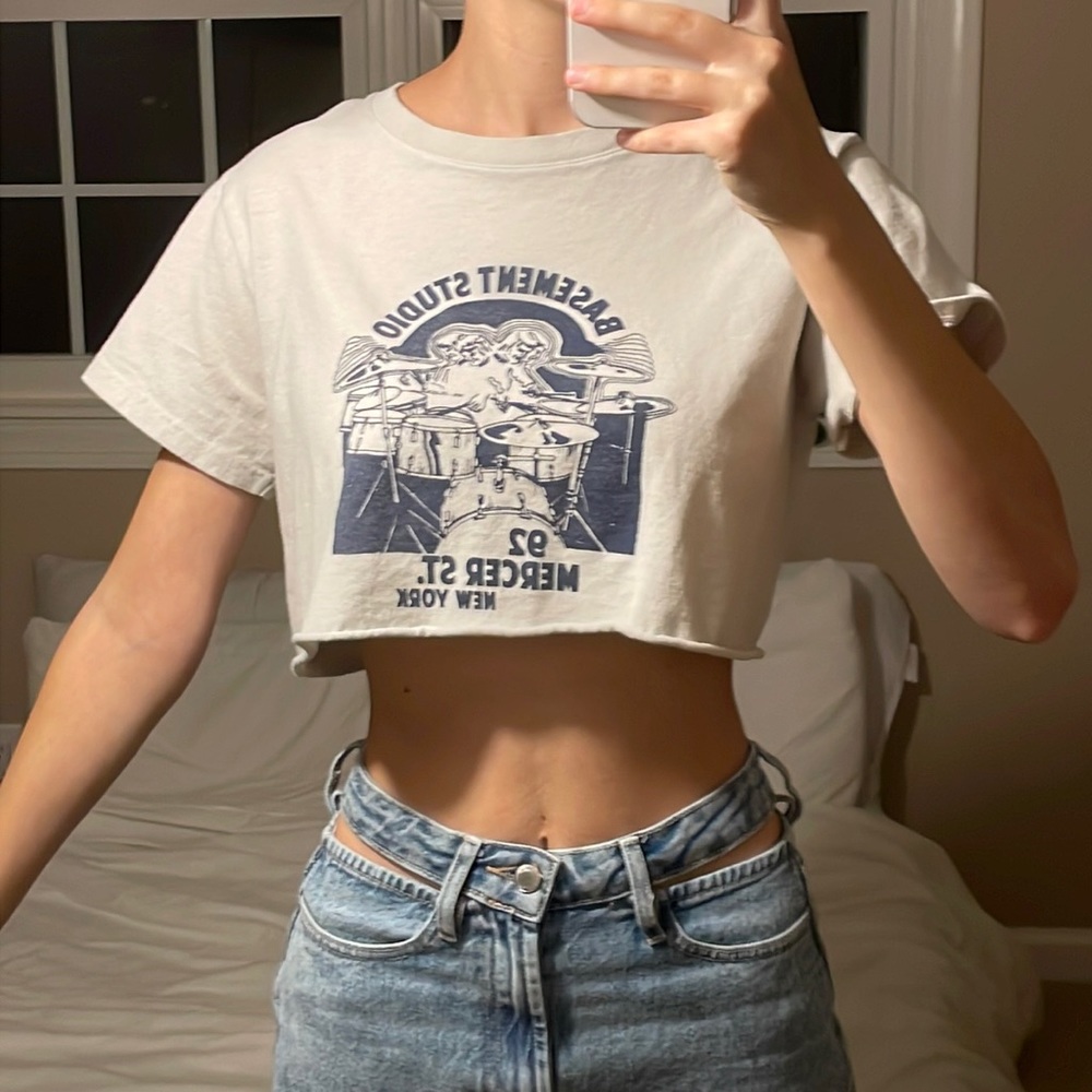 CROP TOP